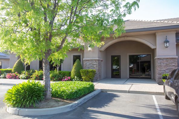 Gateway Business Park: 950 Tharp Rd Ste 201, Yuba City, CA 95993